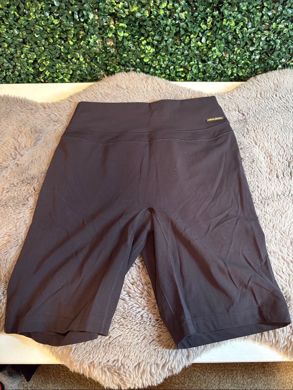 Gymshark x Whitney Simmons 7” Black Bike Shorts Size Large